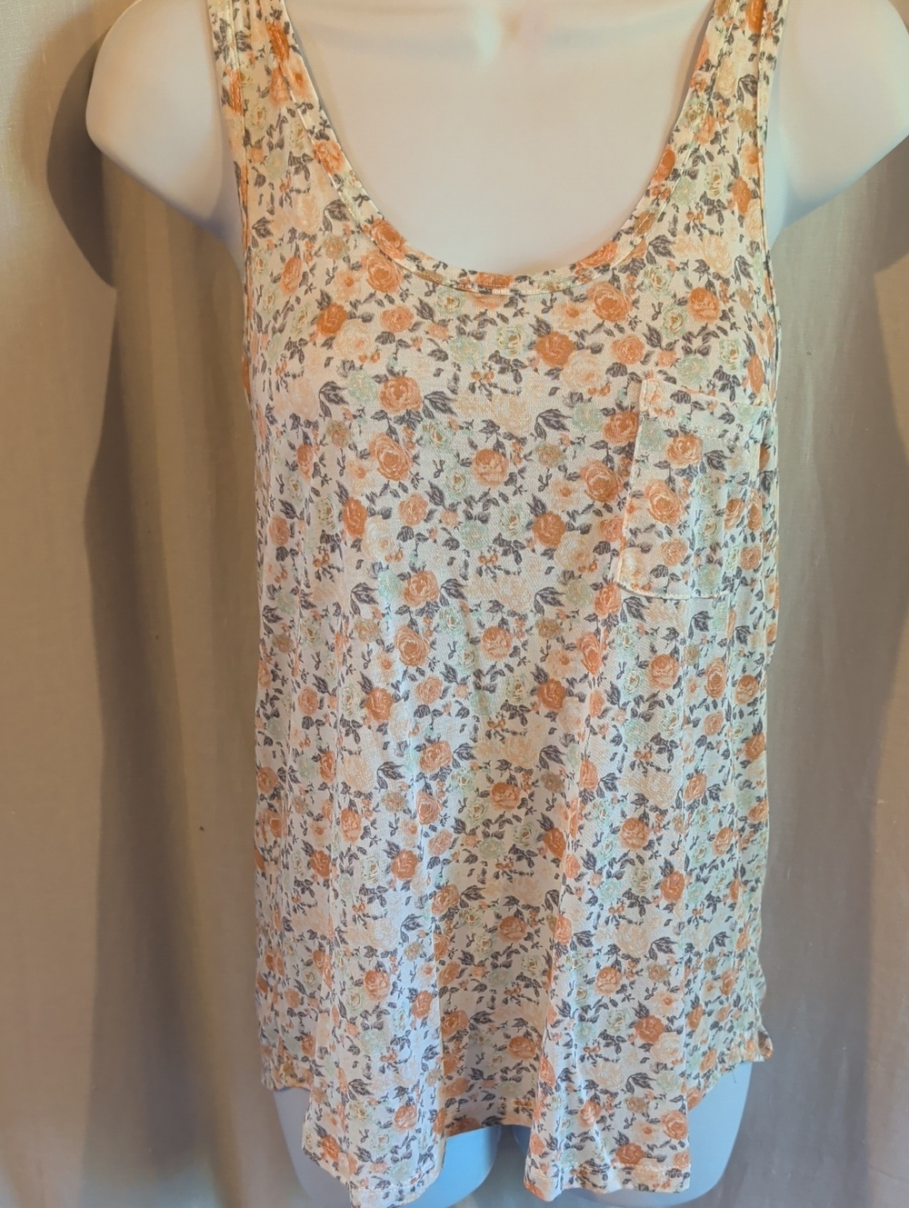 Forever 21 Floral Racerback Tank Top in Cream and Peach Size L New
